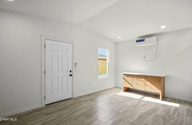 2606 Justus Street unit: B