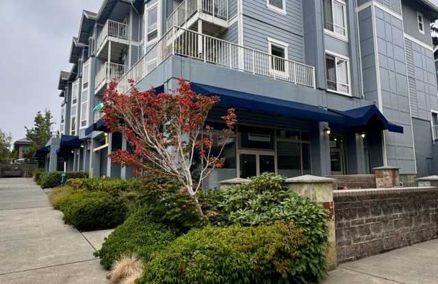 Stunning and stylish Winslow condo now available