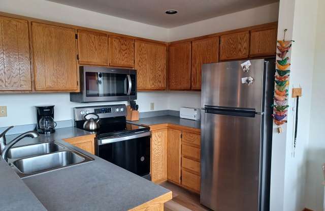 Photo of Light Bright 2 BDR plus Loft 3BATH SEASONAL WINTER RENTAL 2025-2026