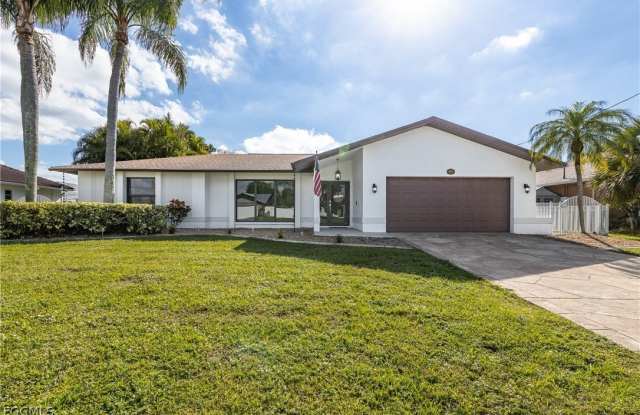1932 SE 9th Terrace
