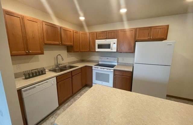 740 Northern Meadows Parkway unit: 204