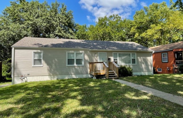 1824 E 69th Terrace - 1824 East 69th Terrace, Kansas City, MO 64132