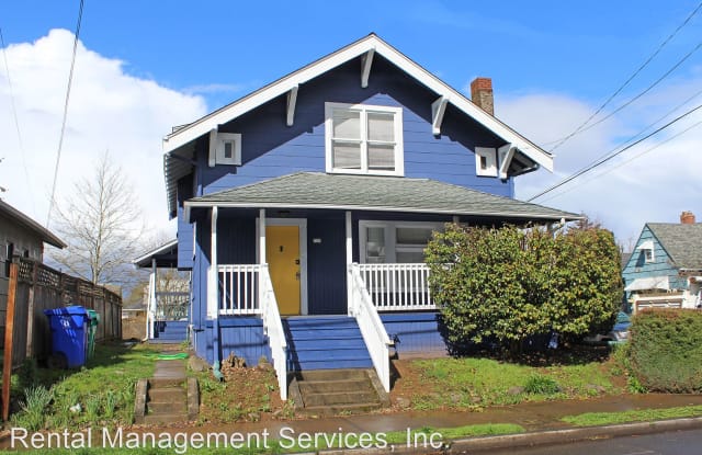 735 NE Roselawn Street - 735 Northeast Roselawn Street, Portland, OR 97211