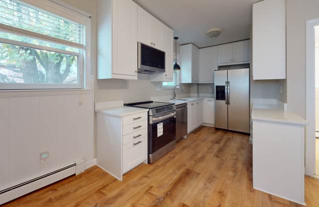 Photo of 310 Lowell St, Somerville, MA 02145