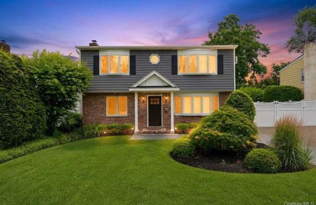 84 Twinlawns Avenue