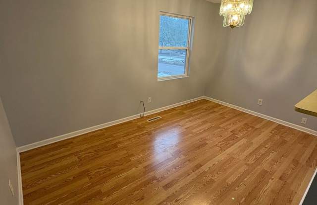Photo of 2 bedroom 2 bathroom split level duplex