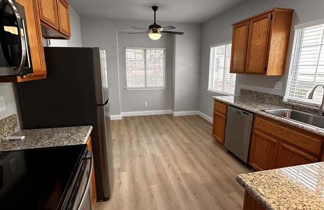 7884 Sunrise Terrace Ln