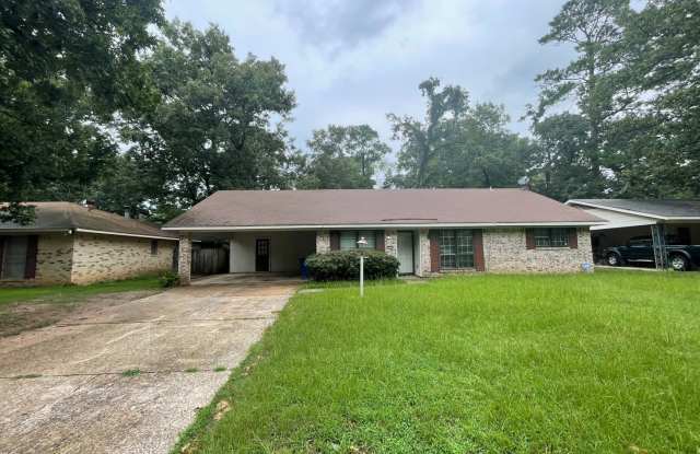 Southern Hills 3 Bedroom - 3010 Salem Drive, Shreveport, LA 71118