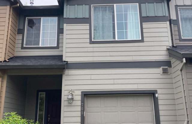 708 Little Oak St.
