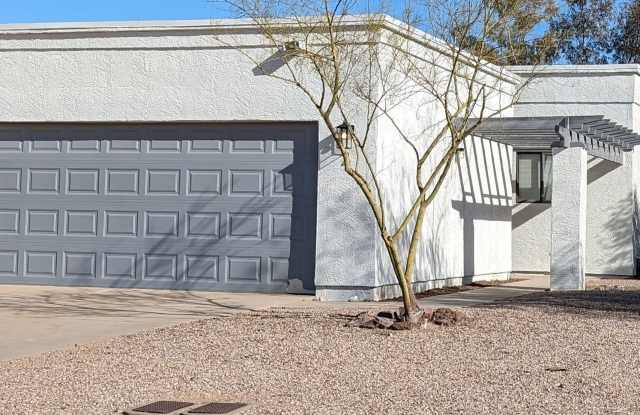 SPACIOUS and beautifully remodeled home in Arizona City! - 14173 South Berwick Road, Arizona City, AZ 85123