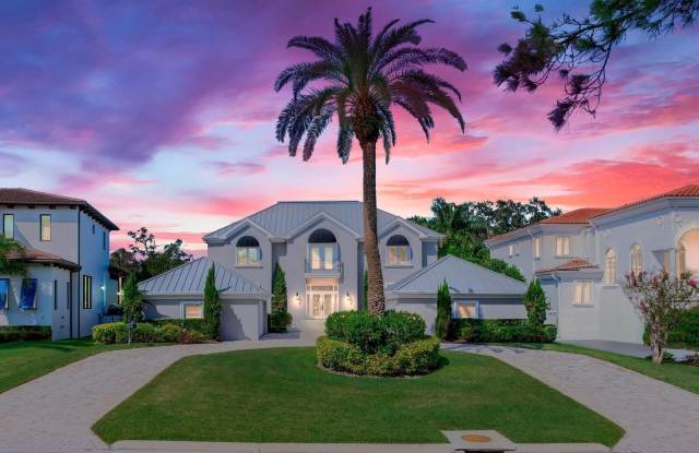 2509 N DUNDEE STREET