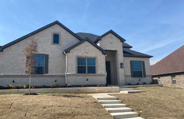 4/3/2 Beautiful and Spacious Brand New Home in Quiet Sherman Neighborhood