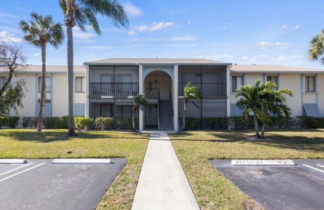 1116 Green Pine Boulevard - 1116 Green Pine Boulevard, West Palm Beach, FL 33409