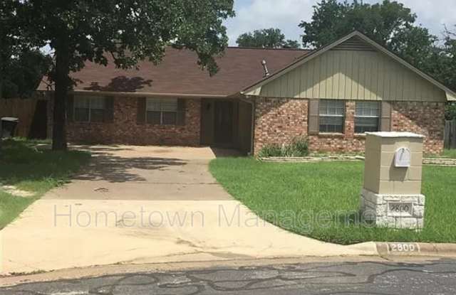 2800 Amy Court
