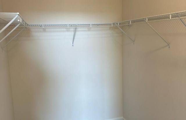 250 MERIWEATHER Drive