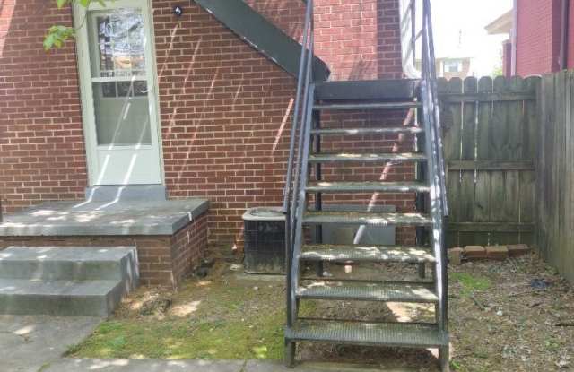 1115 1/2 7th St - 1115 1/2 7th Street, Huntington, WV 25701