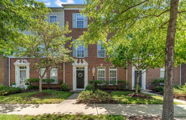 Photo of Beautiful 3-level 3 BR 2.5BA Townhome in Potomac Club community!