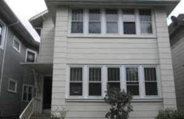 Photo of 4741 N Kilbourn Avenue