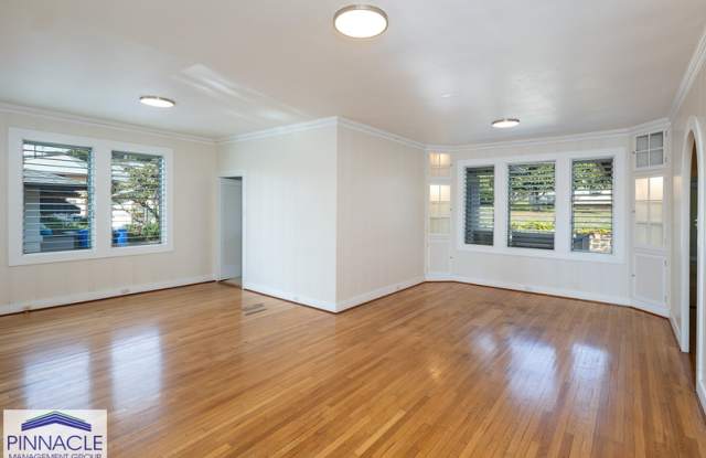 Photo of 2238 Hoonanea Street