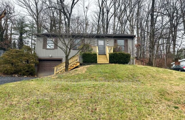 1415 Churchville Ave - 1415 Churchville Avenue, Staunton, VA 24401