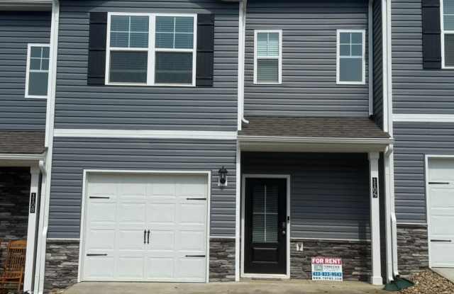 1106 Saylors Place