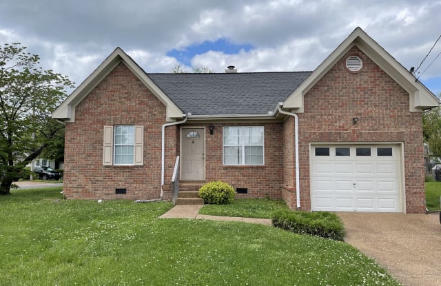 115 Oak Leaf Dr - 115 Oak Leaf Drive, Hendersonville, TN 37075