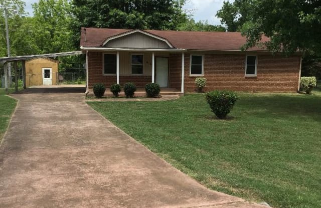2406 Crestmore Dr - 2406 Crestmore Dr, Maury County, TN 38401