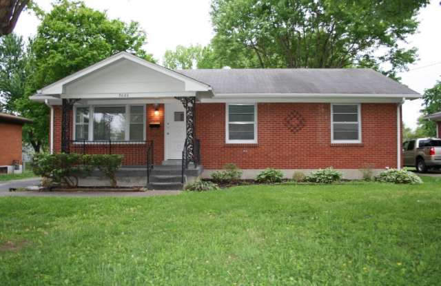 Three Bedroom/1 Bath Brick Ranch! - 3022 Teakwood Circle, Jefferson County, KY 40216