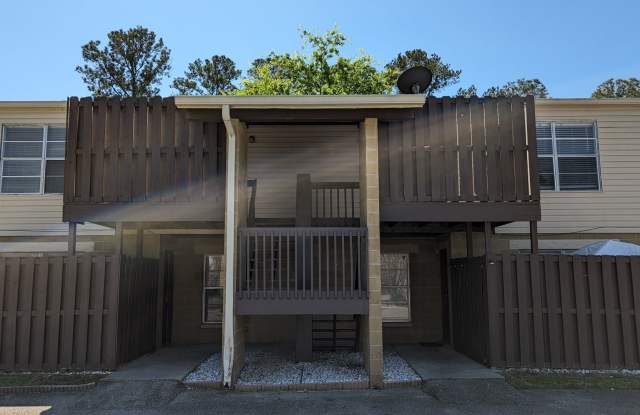 3924 SW 26 Avenue, Unit 6