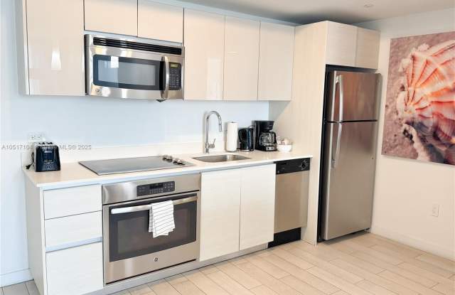 2602 E Hallandale Beach Blvd