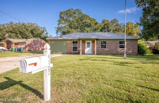 4702 Coronada Avenue