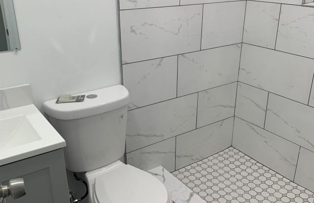 381 Sargent Drive SE