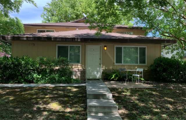 SINGLE STORY CONDO LOCATED IN NORTHEAST DAVIS