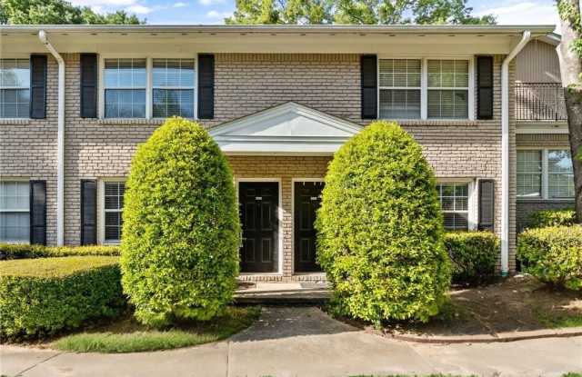 2232 Dunseath Avenue NW unit: 404