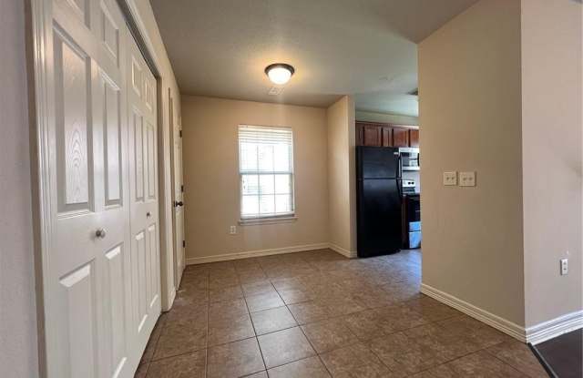 1790  N Chestnut  AVE