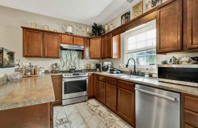 122 Neely Circle Northeast