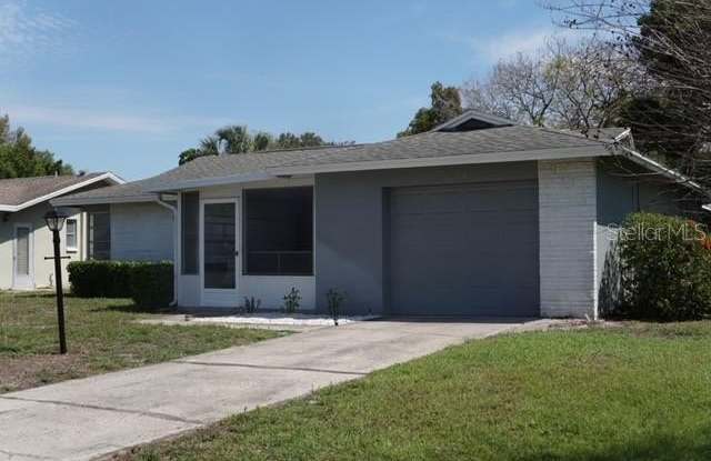 2564 BRAMBLEWOOD DRIVE W - 2564 Bramblewood Drive West, Greenbriar, FL 33763