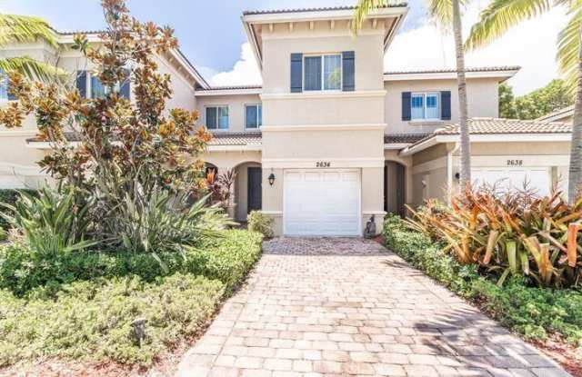 2634 Webb Ave - 2634 Webb Avenue, Delray Beach, FL 33444