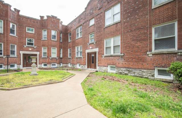 2338 Tower Grove Avenue - 1E