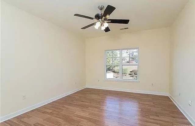Photo of Room in 2 Bedroom Apartment at Hyde Point Ct