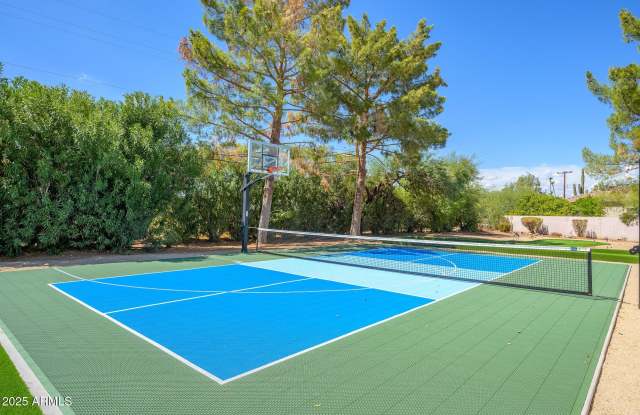 11212 N Sundown Drive