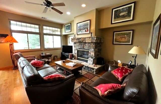 Winter Seasonal Rental- 174 Robin Drive