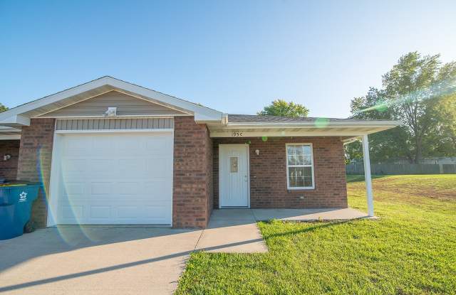 120 Rylee Circle - B - 120 Rylee Cir, Holts Summit, MO 65043