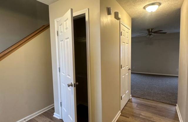 4BR / 2BA Home in Middletown with Two Car Garage For Rent!