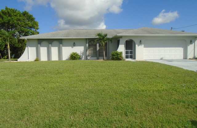 1441 SE 29th Ter - 1441 Southeast 29th Terrace, Cape Coral, FL 33904