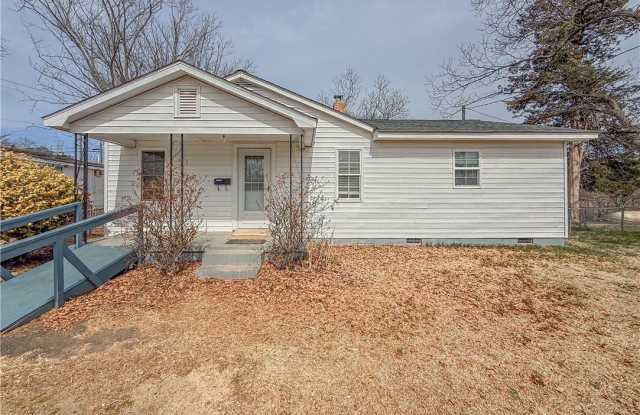 937 E Main Street unit: A