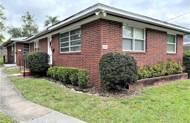 310 E POINSETTIA STREET