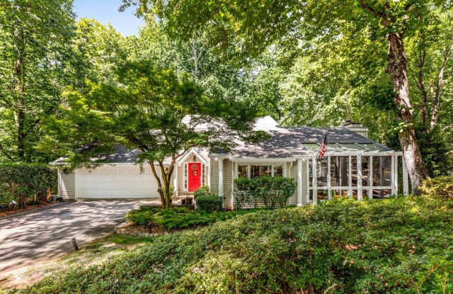 75 Glen Oaks Drive