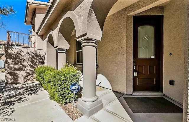 2 Bed, 2.5 bath Townhome for rent in the heart of Summerlin