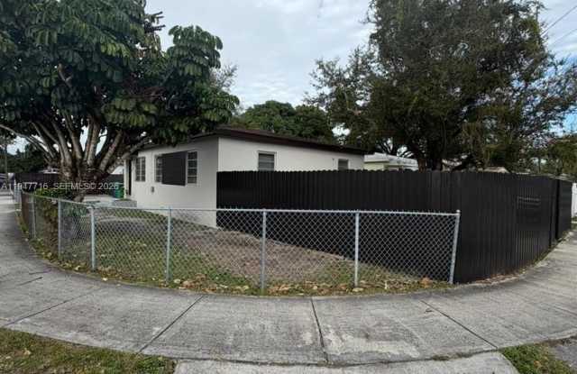 Photo of 3041 NW 52nd St